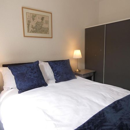 Central 2-Bed Flat In EDI Exterior photo