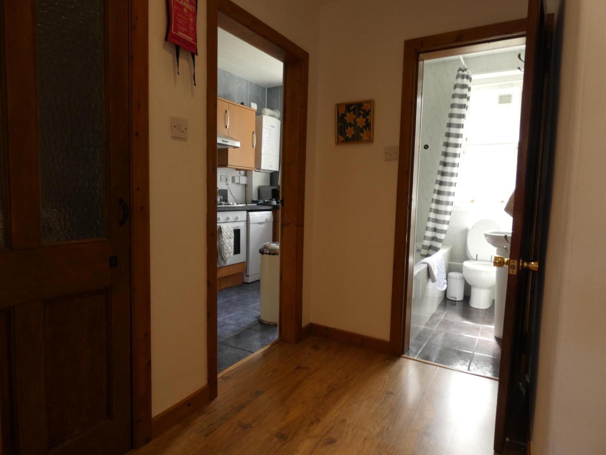 Central 2-Bed Flat In EDI Exterior photo